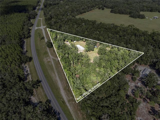 28 NE 558TH AVENUE, Old Town, FL 32680