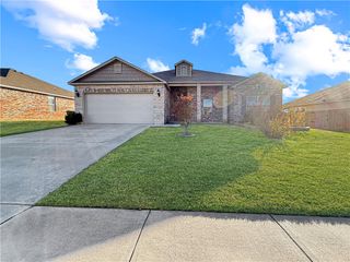 2403 Maplewood Drive, Lowell, AR 72745