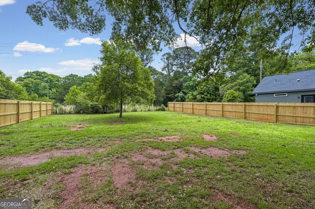 1020 E McIntosh Road, Griffin, GA 30223