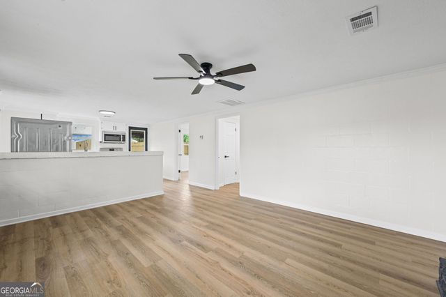 1020 E McIntosh Road, Griffin, GA 30223