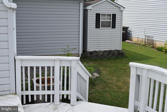 2155 MILL VALLEY LN, Quakertown, PA 18951