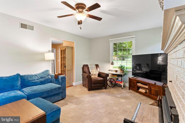 50 WEDGEWOOD DR, Carlisle, PA 17015