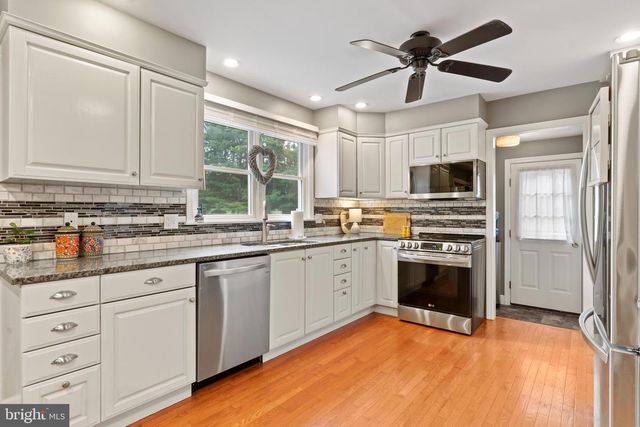 50 WEDGEWOOD DR, Carlisle, PA 17015