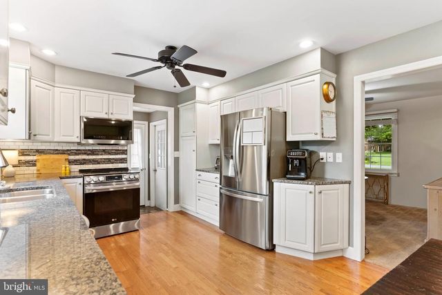 50 WEDGEWOOD DR, Carlisle, PA 17015