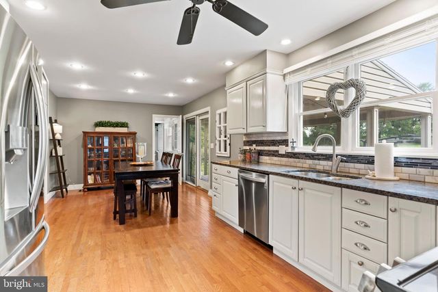 50 WEDGEWOOD DR, Carlisle, PA 17015