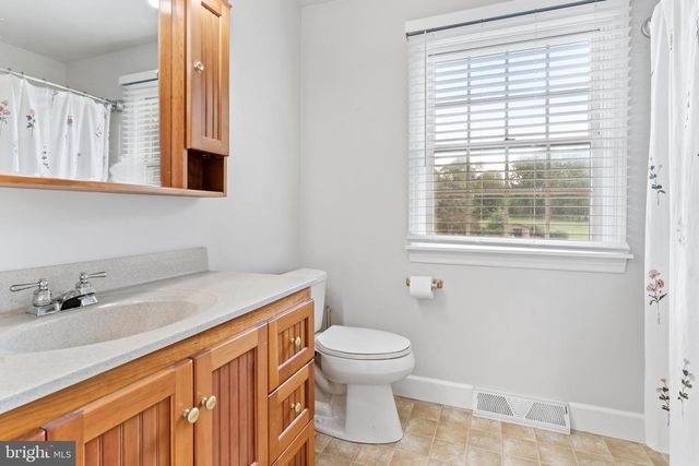 50 WEDGEWOOD DR, Carlisle, PA 17015