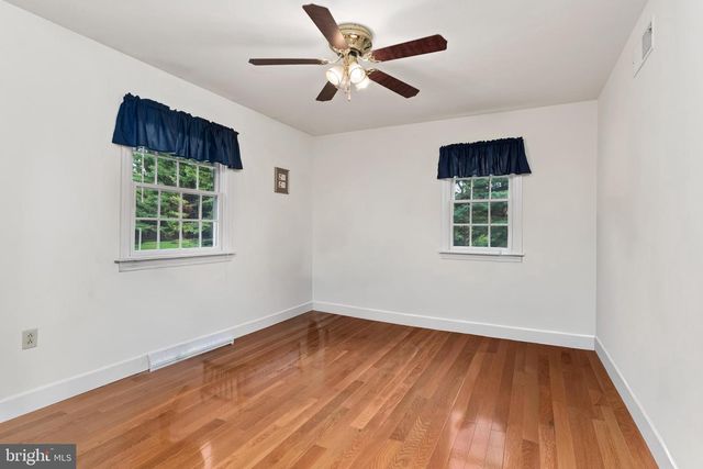 50 WEDGEWOOD DR, Carlisle, PA 17015