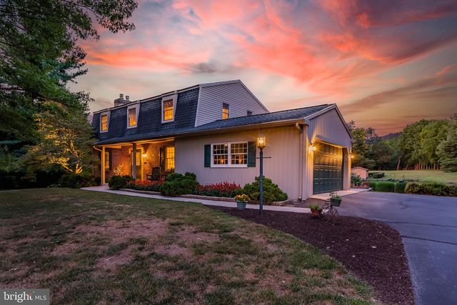 50 WEDGEWOOD DR, Carlisle, PA 17015