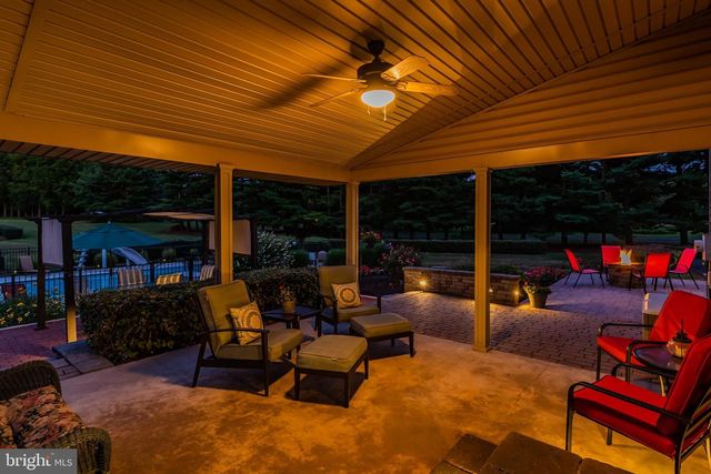 50 WEDGEWOOD DR, Carlisle, PA 17015