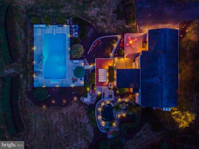 50 WEDGEWOOD DR, Carlisle, PA 17015