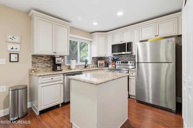 944C Liverpool Circle C, Manchester, NJ 08759