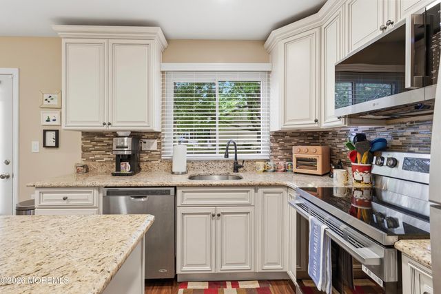 944C Liverpool Circle C, Manchester, NJ 08759