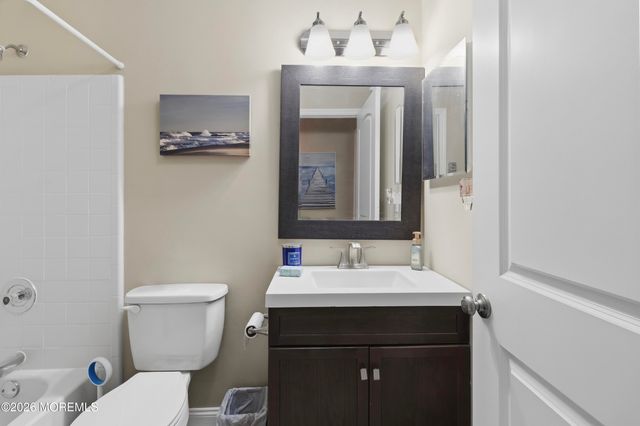 944C Liverpool Circle C, Manchester, NJ 08759