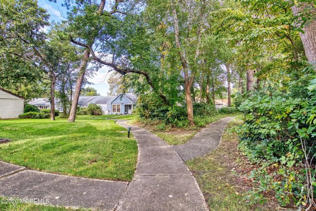 944C Liverpool Circle C, Manchester, NJ 08759