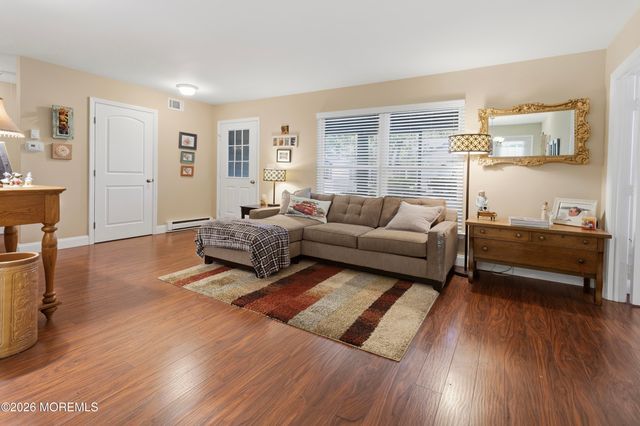 944C Liverpool Circle C, Manchester, NJ 08759