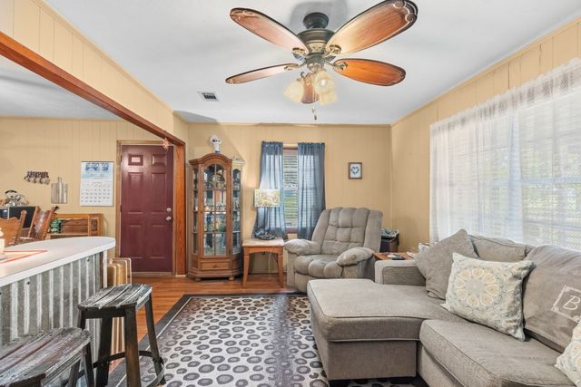 900 Rs County Road 3480, Alba, TX 75410