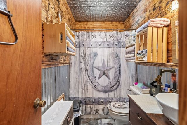 900 Rs County Road 3480, Alba, TX 75410