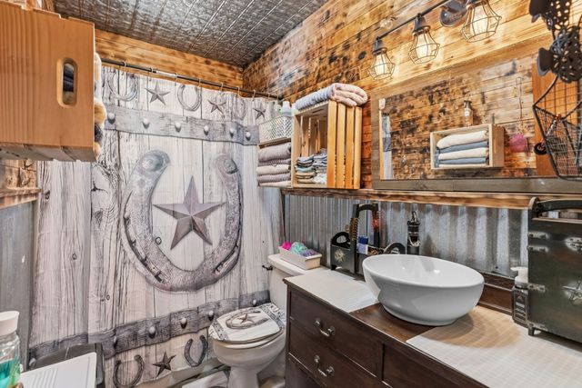 900 Rs County Road 3480, Alba, TX 75410