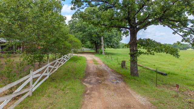 900 Rs County Road 3480, Alba, TX 75410