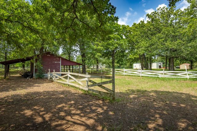 900 Rs County Road 3480, Alba, TX 75410