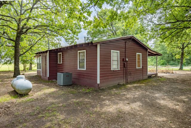 900 Rs County Road 3480, Alba, TX 75410