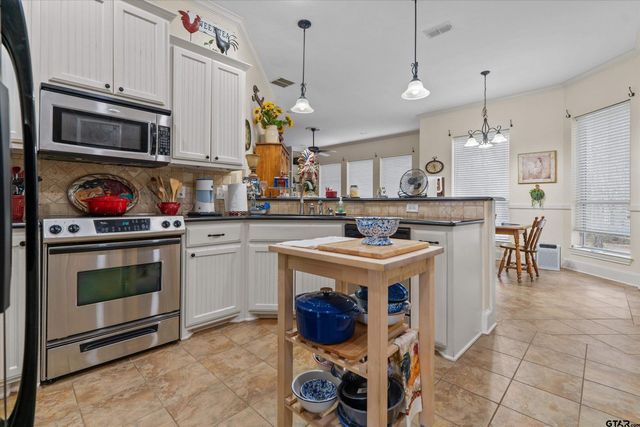 12170 Copper Ct, Tyler, TX 75706