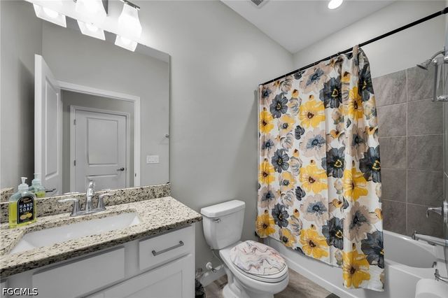 13846 Pine Lodge LN, Fort Myers, FL 33913