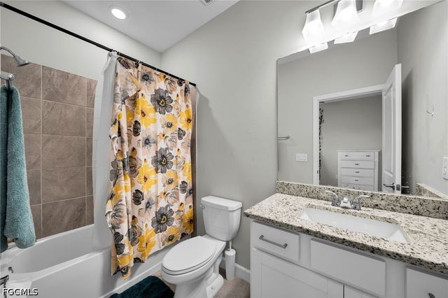 13846 Pine Lodge LN, Fort Myers, FL 33913