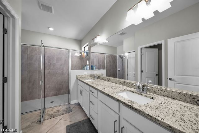 13846 Pine Lodge LN, Fort Myers, FL 33913