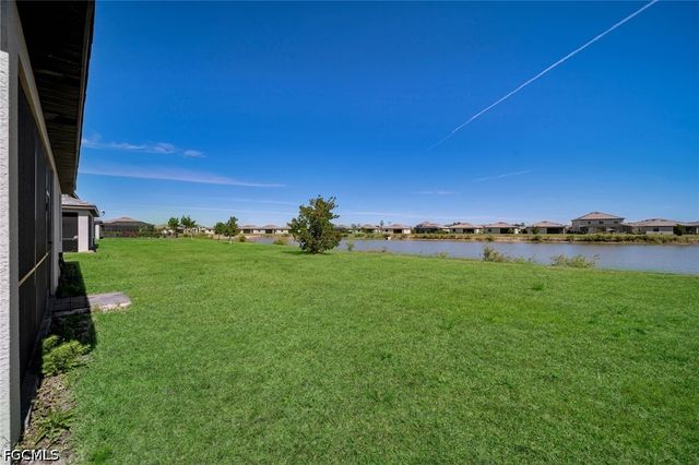 13846 Pine Lodge LN, Fort Myers, FL 33913