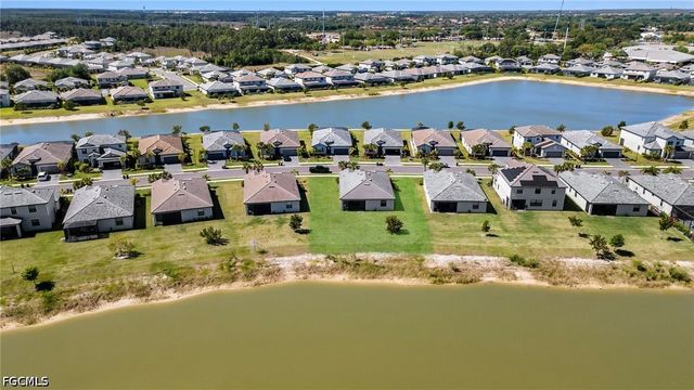 13846 Pine Lodge LN, Fort Myers, FL 33913