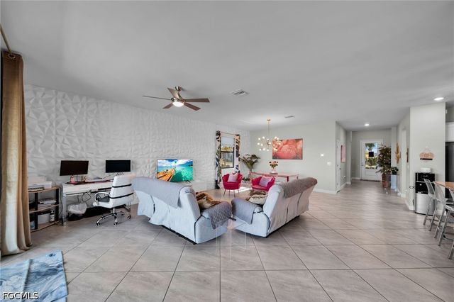 13846 Pine Lodge LN, Fort Myers, FL 33913