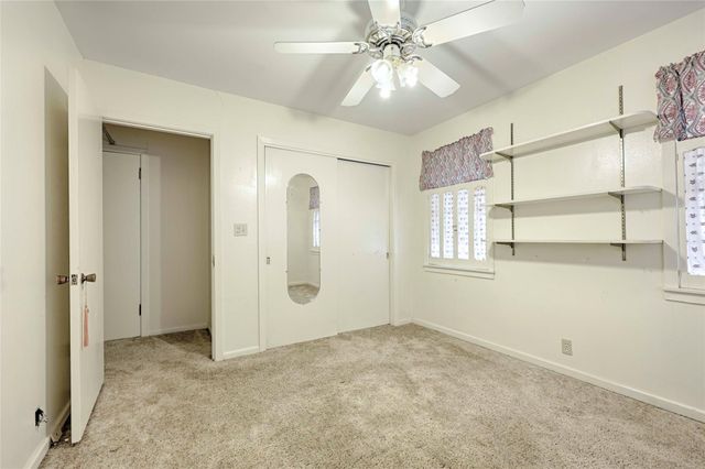 302 Baumgarten Street, Schulenburg, TX 78956