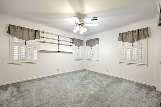 302 Baumgarten Street, Schulenburg, TX 78956