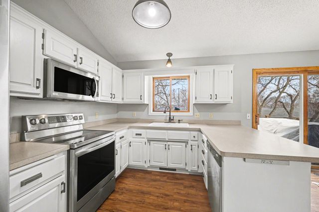 6081 144th Lane NW, Anoka, MN 55303