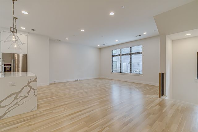 2707 Kimsey Drive 101, Dallas, TX 75235