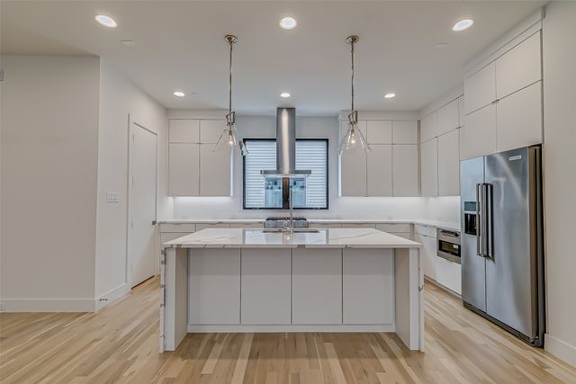 2707 Kimsey Drive 101, Dallas, TX 75235