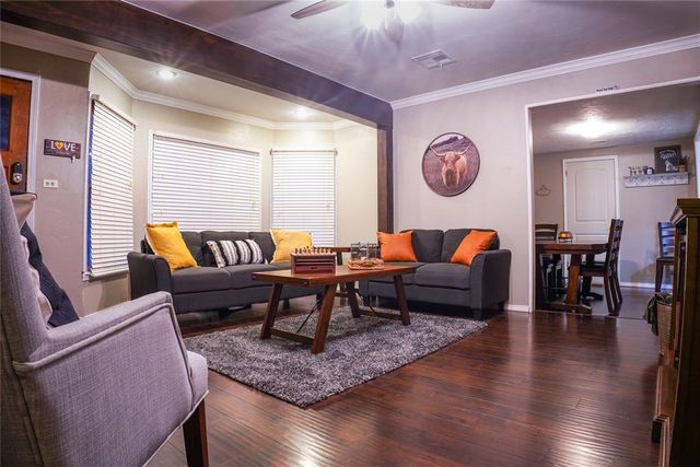 924 N Ash Street, Guthrie, OK 73044