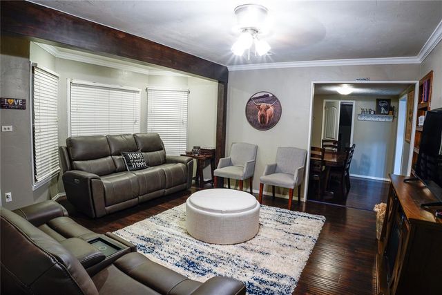 924 N Ash Street, Guthrie, OK 73044
