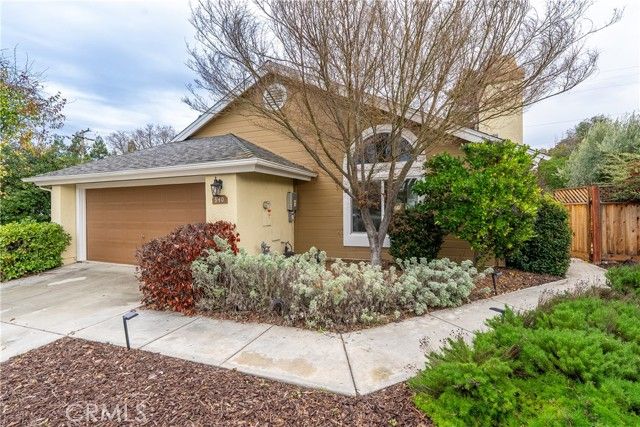 940 Austin Court, Paso Robles, CA 93446
