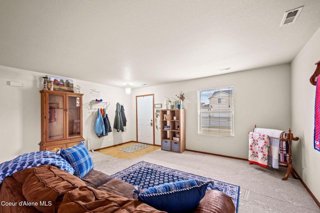 6547 N Talon Ln, Coeur D'alene, ID 83815