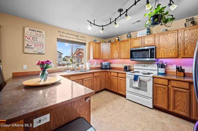 6547 N Talon Ln, Coeur D'alene, ID 83815