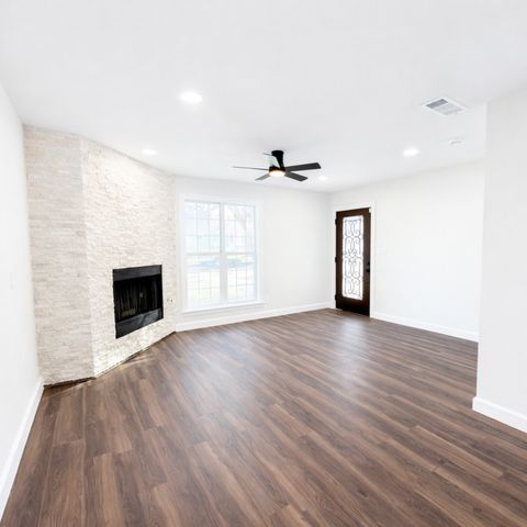 2744 Ryan Avenue, Fort Worth, TX 76110