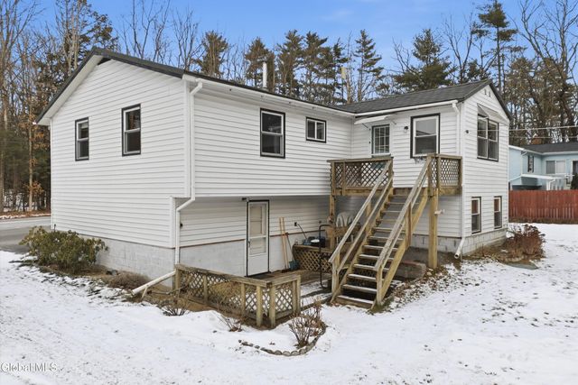 84 Hutchins Road, Ballston Spa, NY 12020