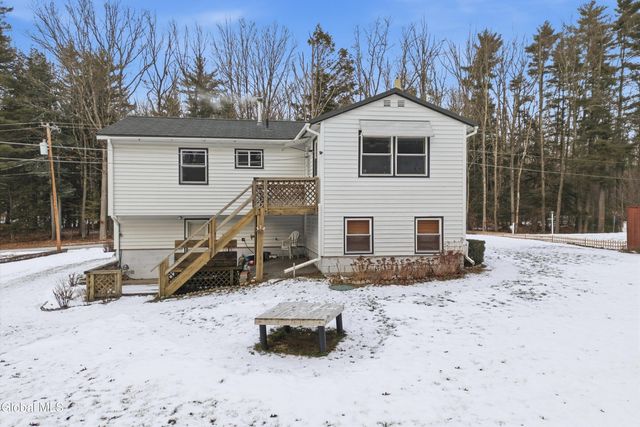 84 Hutchins Road, Ballston Spa, NY 12020