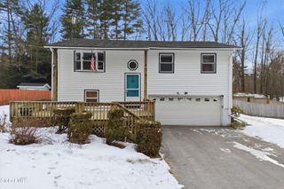 84 Hutchins Road, Ballston Spa, NY 12020