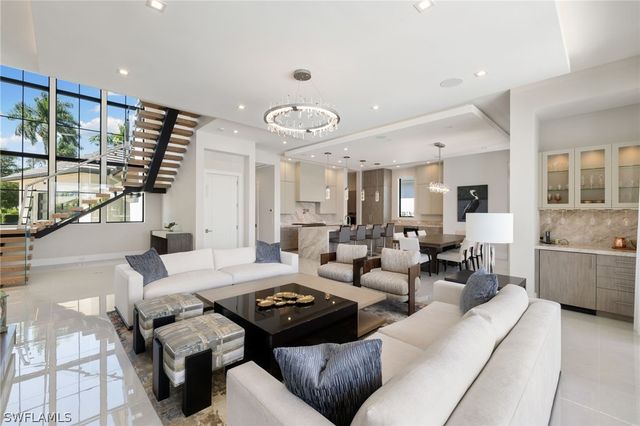 2345 Tarpon RD, Naples, FL 34102