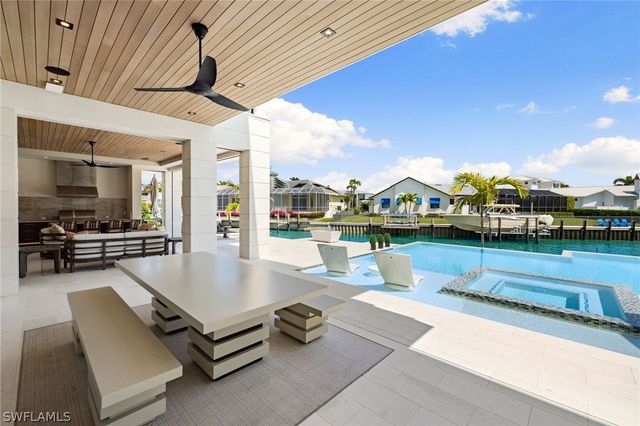 2345 Tarpon RD, Naples, FL 34102