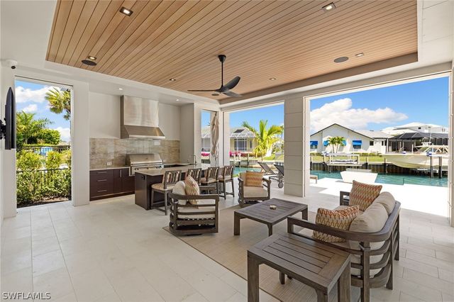 2345 Tarpon RD, Naples, FL 34102