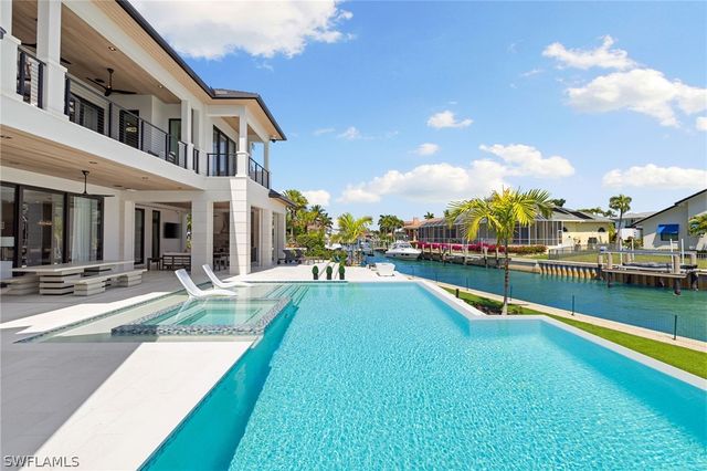 2345 Tarpon RD, Naples, FL 34102